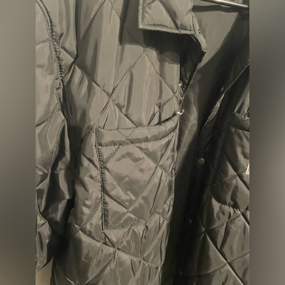 Vans men’s quilted black lightweight coat size XL pocketed small hole see notes - Picture 6 of 8